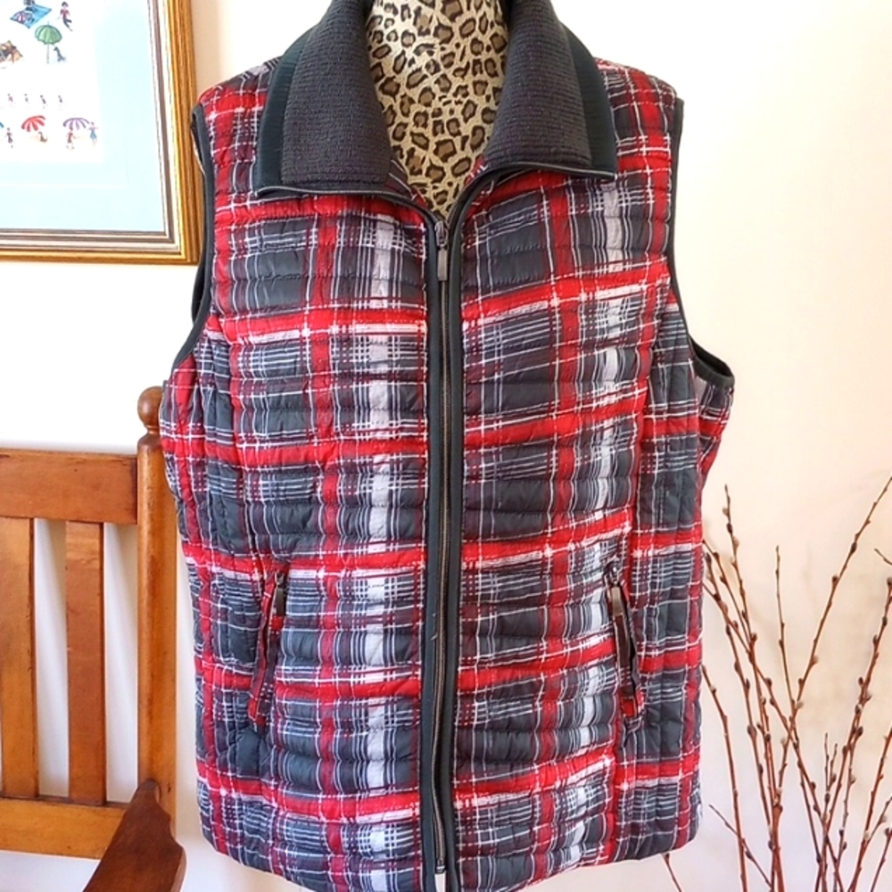 COPY - Tribal Ladies Plaid Nylon Vest Size:XLarge Color:Gray and Red
